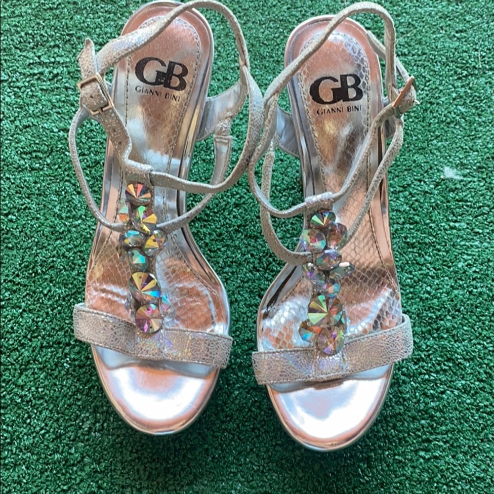 Gianni Bini Silver studded heels